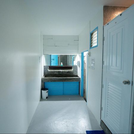 The Hangout Hostel Ао Нанг Экстерьер фото