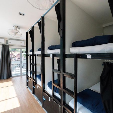 The Hangout Hostel Ао Нанг Экстерьер фото